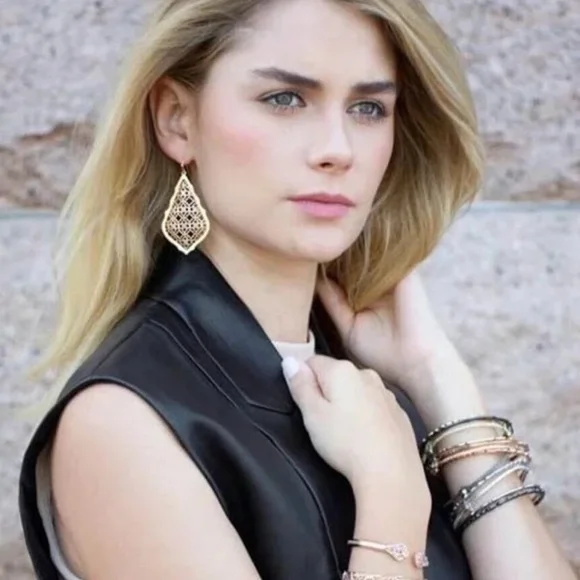 Kendra Scott Earrings Adair Gold & Rose Gold Drop Style For Pierced Ears - Picture 9 of 9